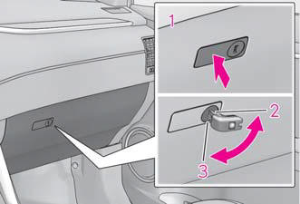 Lexus NX. Using the storage features